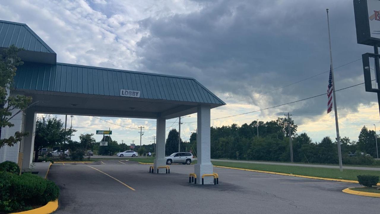 Suburban Studios Cookeville Luaran gambar